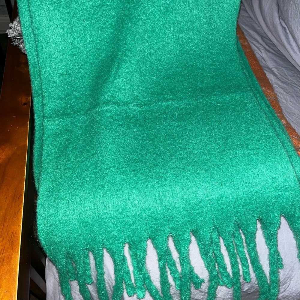 Kelly Green Felt Long Scarf w/fringe 74”  New!